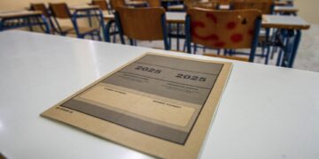 Πανελλήνιες 2025: Αναμενόμενης δυσκολίας τα θέματα της Νεοελληνικής Γλώσσας και Λογοτεχνίας
