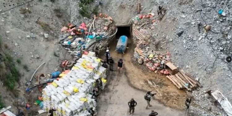 Νεκροί εντοπίστηκαν 13 απαχθέντες σε μεταλλείο χρυσού