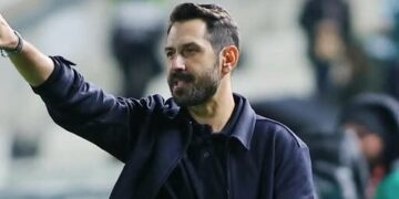 Ο Γιώργος Πετράκης αναλαμβάνει την ΑΕΛ