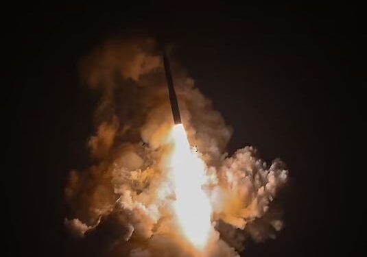 Υπερηχητικό πυρηνικό πύραυλο εκτόξευσαν οι ΗΠΑ (βίντεο)