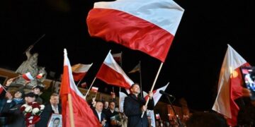 Σε δεύτερο γύρο οδεύουν οι Τρασκόφσκι και Ναβρότσκι