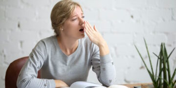 Ύπνος: Το Νο1 σνακ το βράδυ για να απαλλαγείτε από την πρωινή κακοσμία, σύμφωνα με ειδικό