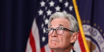 Αμετάβλητα διατήρησε τα επιτόκια η Fed