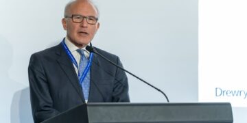 Στην ναυτιλία εμπορευματοκιβωτίων, η τρέχουσα κατάσταση είναι εξίσου σοβαρή με την περίοδο Covid