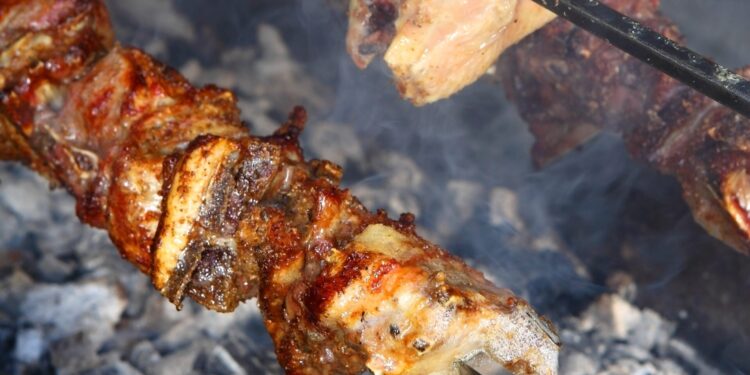 «Καμία νέα νομοθετική ρύθμιση για απαγόρευσή τους»