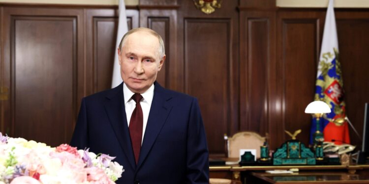 Προτείνει απευθείας διαπραγματεύσεις Ρωσίας – Ουκρανίας στην Κωνσταντινούπολη