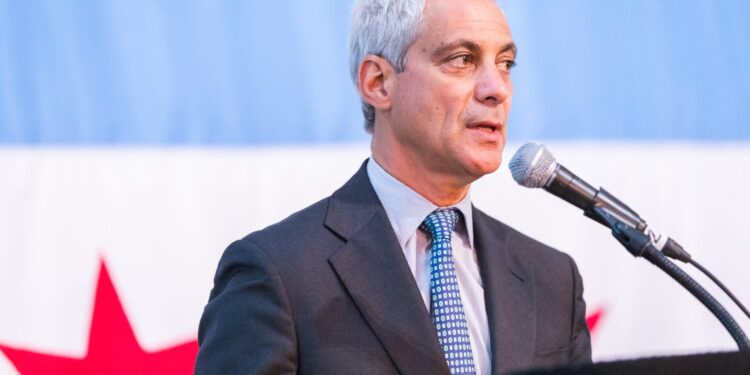 Ο Ραμ Εμάνιουελ επιστρέφει. Και στοχεύει στην ηγεσία των Δημοκρατικών και τον Λευκό Οίκο