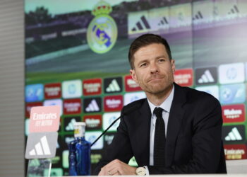 «Να κάνουμε την ιστορία της Ρεάλ Μαδρίτης ακόμα μεγαλύτερη, συνεχίζω την κληρονομιά του Αντσελότι με τιμή και περηφάνια»