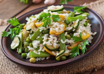 Συνταγή για ριζότο λαχανικών με λεμόνι