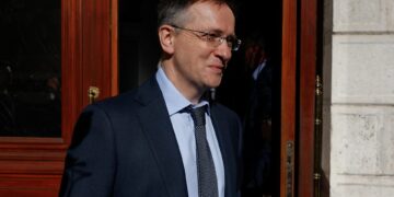 Ο Μεντίνσκι θα ηγηθεί της αντιπροσωπείας μας στις διαπραγματεύσεις με Ουκρανία στην Κωνσταντινούπολη
