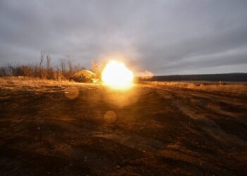 Πλήγμα σε ρωσικό εργοστάσιο συσσωρευτών που χρησιμοποιούνται σε πυραύλους