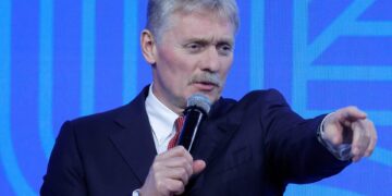 Πεσκόφ: «Η Ρωσία συνεχίζει να προετοιμάζεται για τις διαπραγματεύσεις»