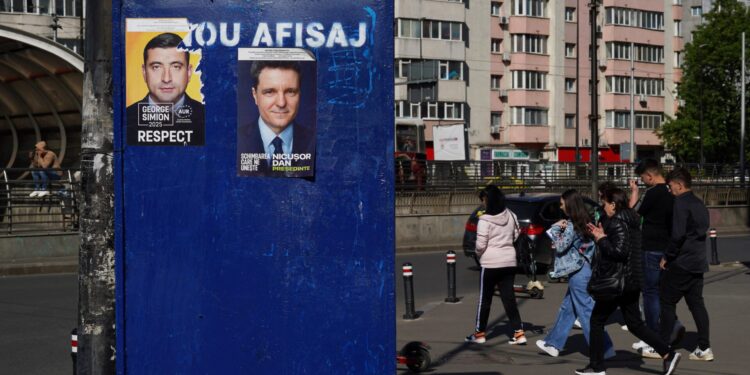 Κρίσιμες κάλπες σε Ρουμανία και Πολωνία με μεγάλα διακυβεύματα
