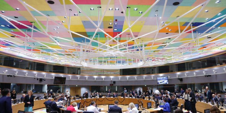 Καμία προμήθεια σε τρίτες χώρες που αντιβαίνουν τα συμφέροντα ασφάλειας της ΕΕ