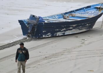 Τουλάχιστον τρεις νεκροί έπειτα από ανατροπή πλοιαρίου κοντά στο Σαν Ντιέγκο