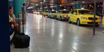 00 των ταξί στον χώρο του αεροδρομίου «Ελ.Βενιζέλος» την Πέμπτη