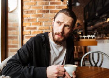 «Αγνόησα 2 συμπτώματα του καρκίνου και όταν διαγνώστηκα ήταν πολύ αργά»