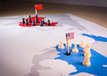 Εμπορικός πόλεμος: Ξεκίνησαν οι συνομιλίες ΗΠΑ