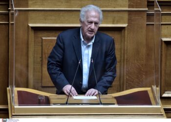 Αποτελεί επίσημη θέση του ΠΑΣΟΚ η κατάργηση της μονιμότητας των δημοσίων υπαλλήλων;