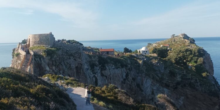 Σκιάθος: Eγκαινιάστηκε το εμβληματικό Κάστρο