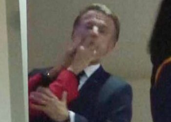 Μακρόν για το «χαστούκι» της Μπριζίτ: «Ήταν απλώς ένα πείραγμα μεταξύ μας