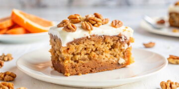 Φανταστική συνταγή για κέικ καρότου χωρίς ζάχαρη: Πανεύκολη, νόστιμη και υγιεινή