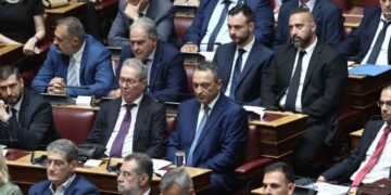 Απαλλάχθηκαν οι 11 βουλευτές για την κατηγορία της εξαπάτησης του εκλογικού σώματος