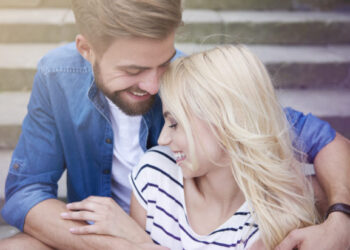 Οι άνδρες που είναι εξαιρετικοί σύζυγοι διαθέτουν 8 χαρακτηριστικά, σύμφωνα με την ψυχολογία