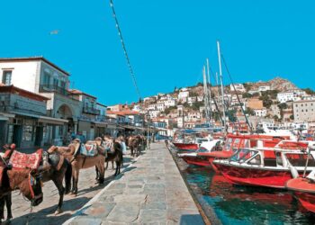 Αυστηρότερο πλαίσιο για τα τροχοφόρα μετά τις καταγγελίες για αυξημένη παρουσία οχημάτων στα νησιά