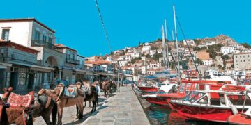 Αυστηρότερο πλαίσιο για τα τροχοφόρα μετά τις καταγγελίες για αυξημένη παρουσία οχημάτων στα νησιά