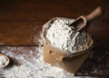 Το απλό κόλπο για να διατηρηθεί φρέσκο με 1 μυρωδικό που απωθεί τα ανεπιθύμητα έντομα