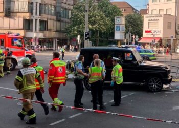 Γερμανία: Αυτοκίνητο έπεσε σε πλήθος στην Στουτγάρδη