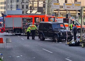 Στουτγάρδη: Έχασε τον έλεγχο του αυτοκινήτου ο οδηγός που εμβόλισε πλήθος