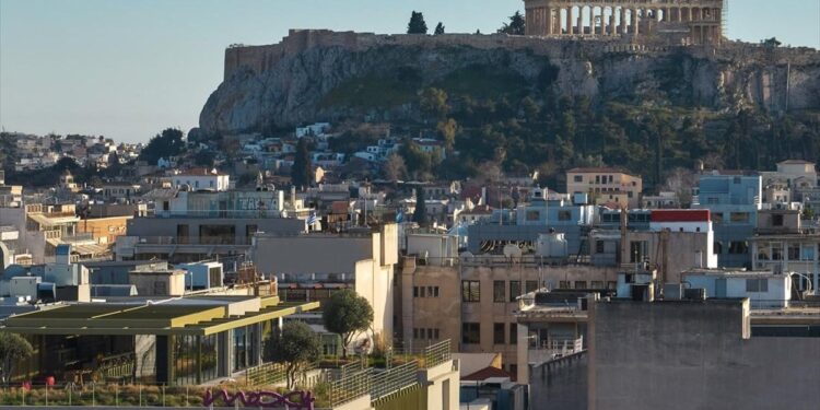 Η Αθήνα συναντά τη νέα εικαστική πρόταση του Moxy