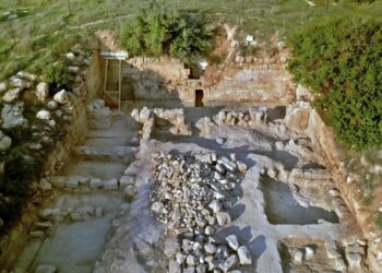 Μυστήριο με τον αρχαίο τάφο στο Σπήλαιο της Σαλώμης