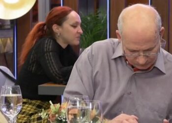 First Dates: Βγήκε ραντεβού και έβλεπε… τον Ολυμπιακό – «Βγαίνουμε και Champions League του χρόνου»