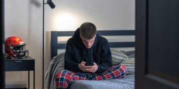 Τα 7 ανεπαίσθητα σημάδια που μαρτυρούν ότι ένας άνδρας δεν είναι καλά, ακόμη και αν προσπαθεί να το κρύψει