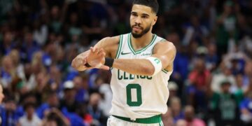 Σοκ στο NBA: Ρήξη αχιλλείου τένοντα ο Τζέισον Τέιτουμ των Μπόστον Σέλτικς