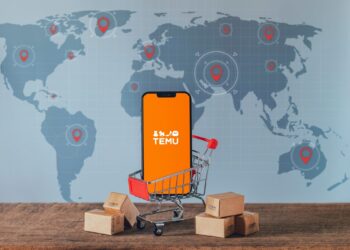 Ερχεται οριζόντιος φόρος 2 ευρώ για κάθε μικρό δέμα