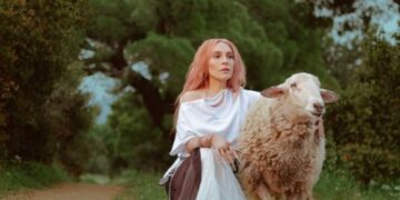 Η μεγάλη επιστροφή και το ανανεωμένο look της τραγουδίστριας