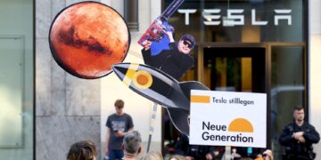 H Tesla ψάχνει τον αντικαταστάτη του Έλον Μασκ;