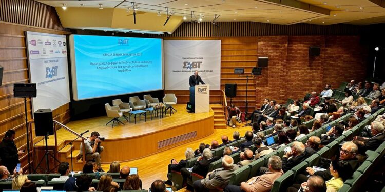 Η κατάργηση του πλαφόν στα περιθώρια κέρδους δεν σημαίνει «πράσινο φως» για αδικαιολόγητες αυξήσεις