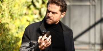 Ο Μάρκος αποκαλύπτει την ταυτότητά του στην Εβίτα