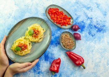 Εκπληκτική συνταγή για πεντανόστιμα ζυμαρικά με κόκκινες πιπεριές και κάσιους