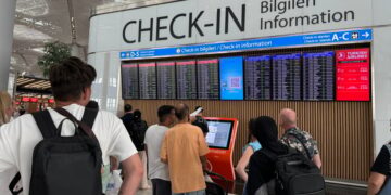 Πρόστιμο 70 δολάρια για τους επιβάτες που βιάζονται να αποβιβαστούν από το αεροπλάνο