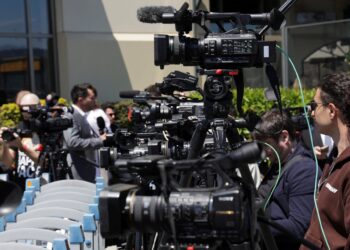 Το Κίεβο εξετάζει το ενδεχόμενο να στείλει διαπραγματευτική ομάδα στην Κωνσταντινούπολη