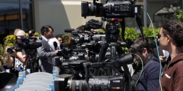 Το Κίεβο εξετάζει το ενδεχόμενο να στείλει διαπραγματευτική ομάδα στην Κωνσταντινούπολη