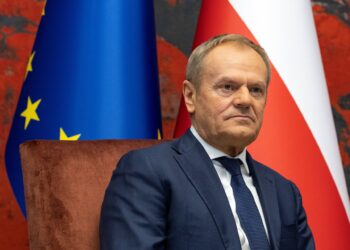 Ύποπτοι ελιγμοί ρωσικού πλοίου του σκιώδους στόλου κοντά στο ενεργειακό καλώδιο που συνδέει την Πολωνία με την Σουηδία