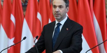 Ενεργειακή συνεργασία με την Αίγυπτο ανακοίνωσε ο υπουργός Ενέργειας Αλπαρσλάν Μπαϊρακτάρ