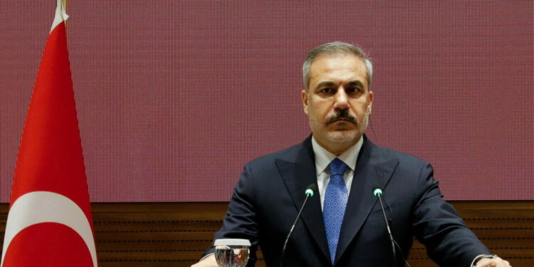 Φιντάν για αυτοδιάλυση PKK: Ιστορική απόφαση